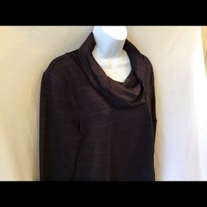 Purple heather cowl neck performance top, NWOT, Lg